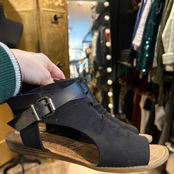 Blowfish Gladiator Sandals Black Canvas size 8 - Picture 2 of 5